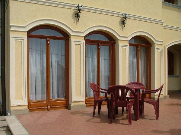 Bruckner Villa Apartman Balatonfured Exterior photo